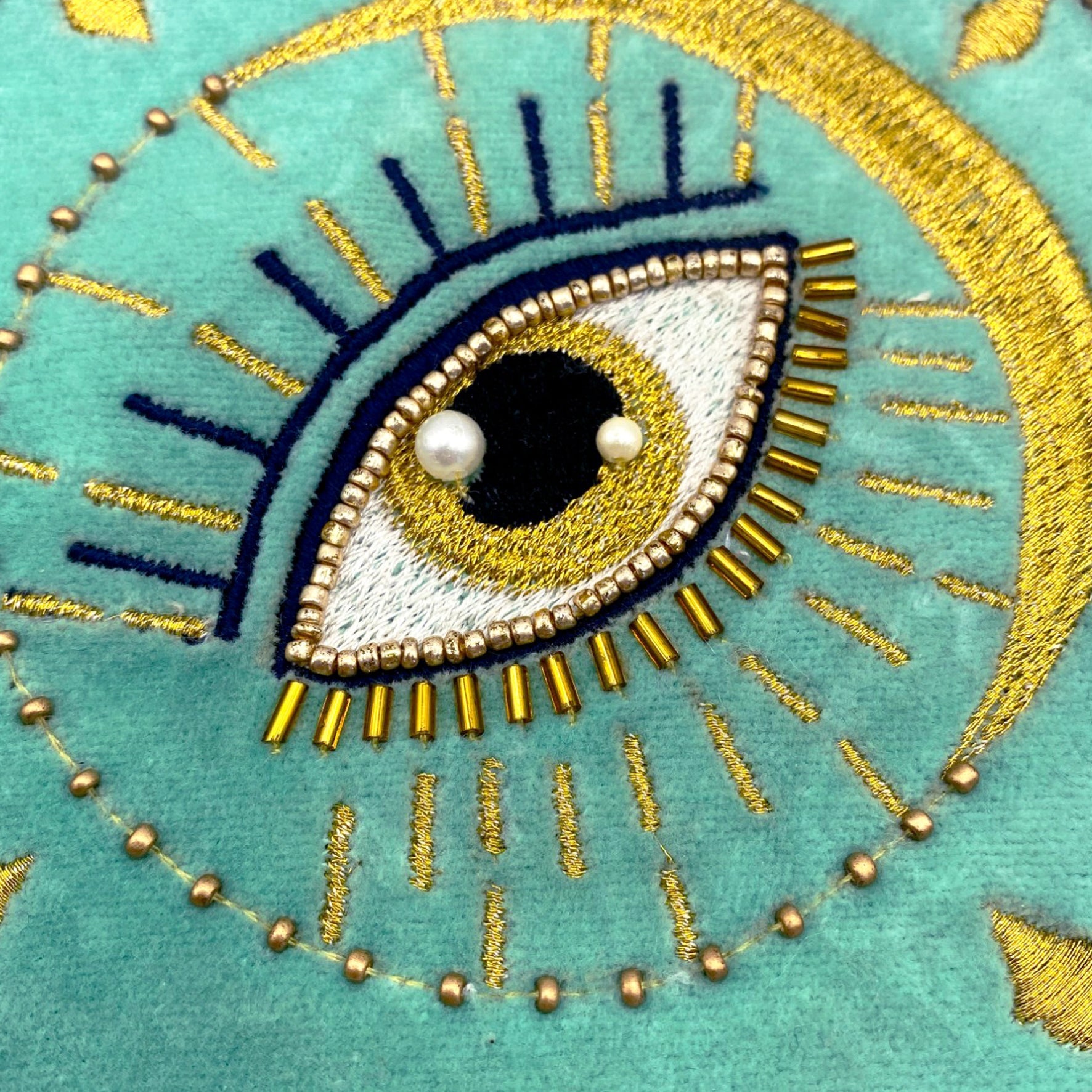 Glimmer Eye Round Makeup Bag - House of Disaster