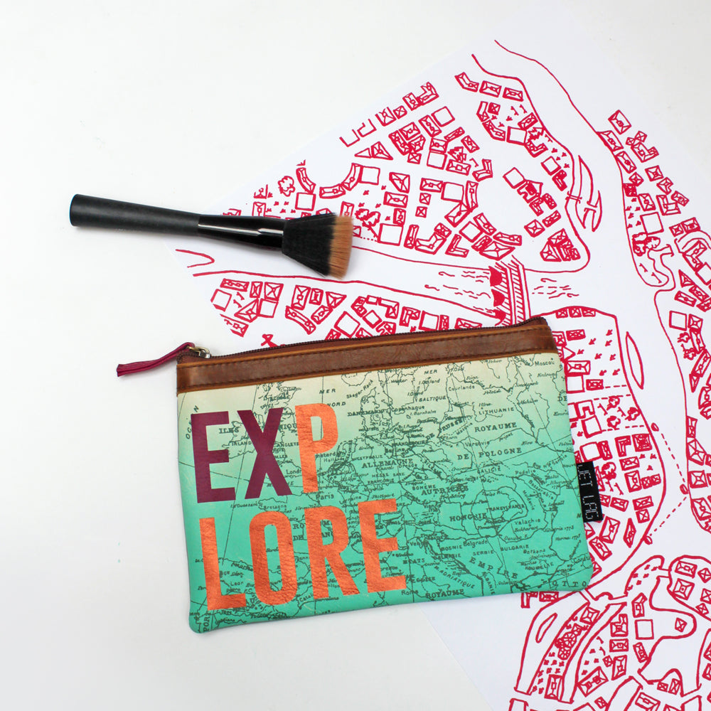 Jet Lag Pouch
