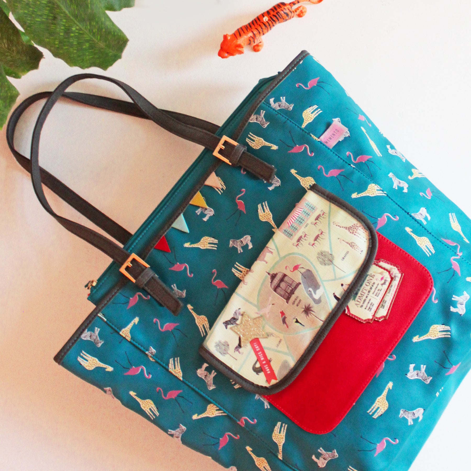 Memento Tote