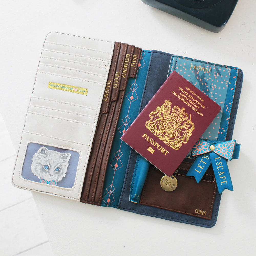 Meow Travel Wallet