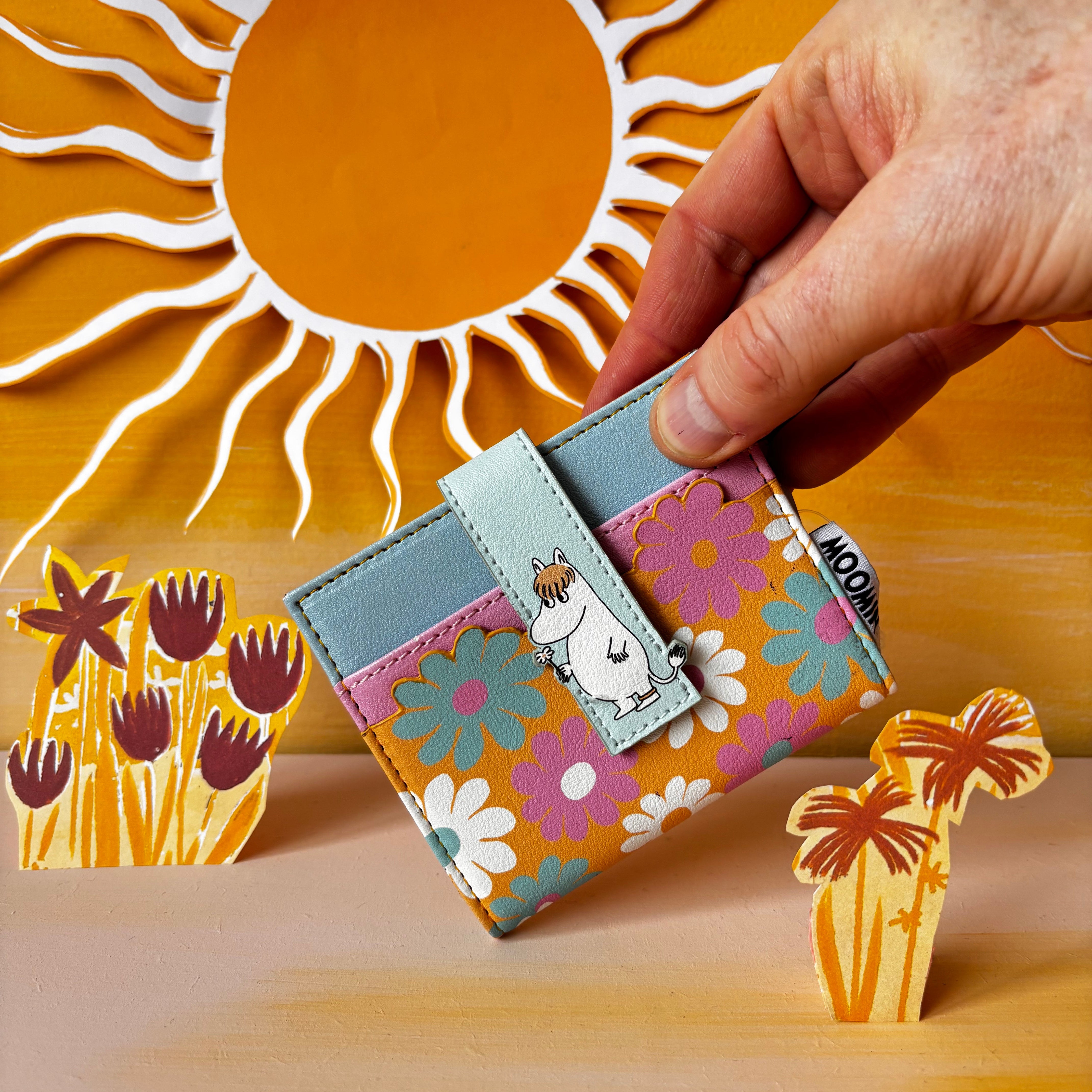 Moomin Flower Fold Over Card Holder