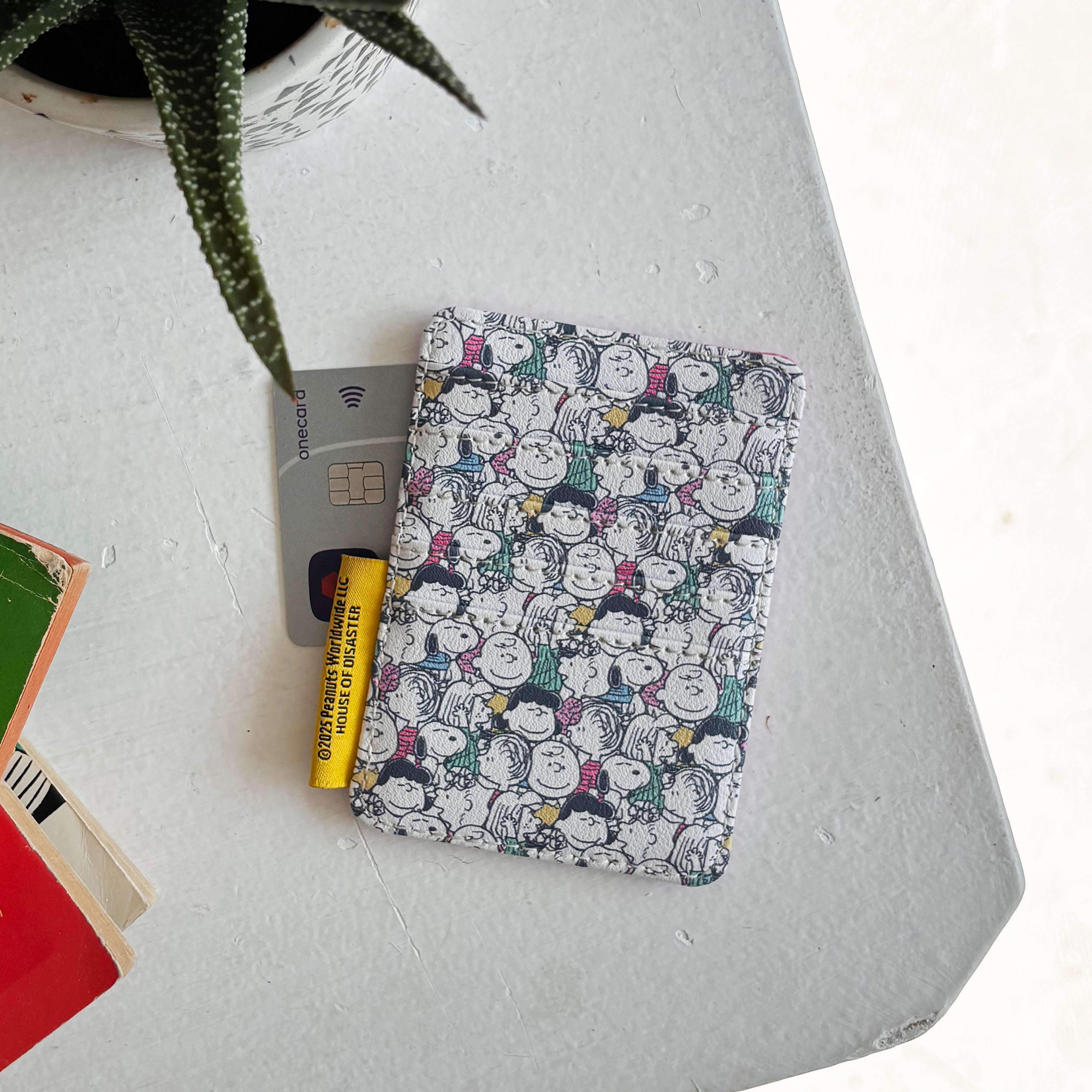 Peanuts Lucy Cardholder