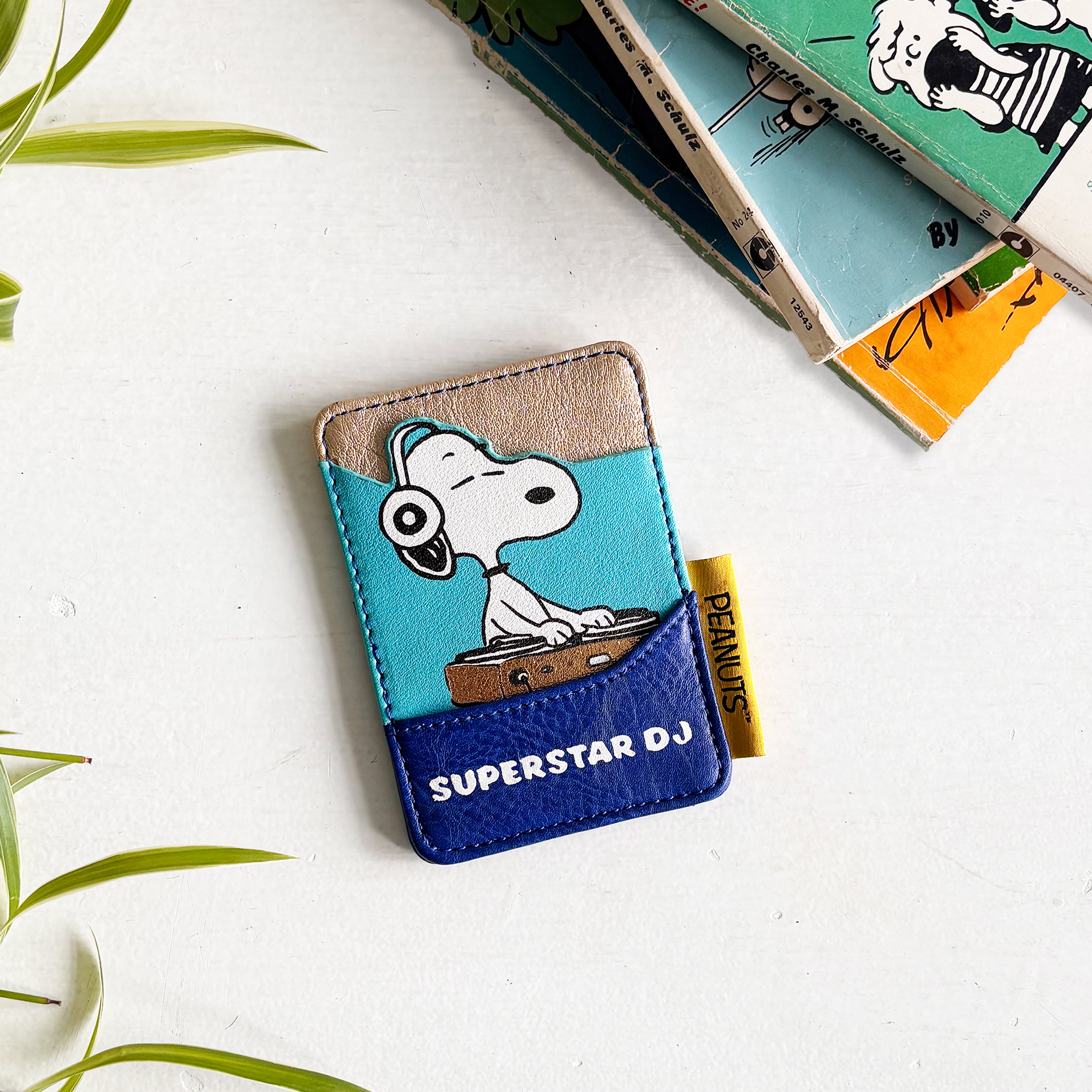 Peanuts Superstar DJ Cardholder