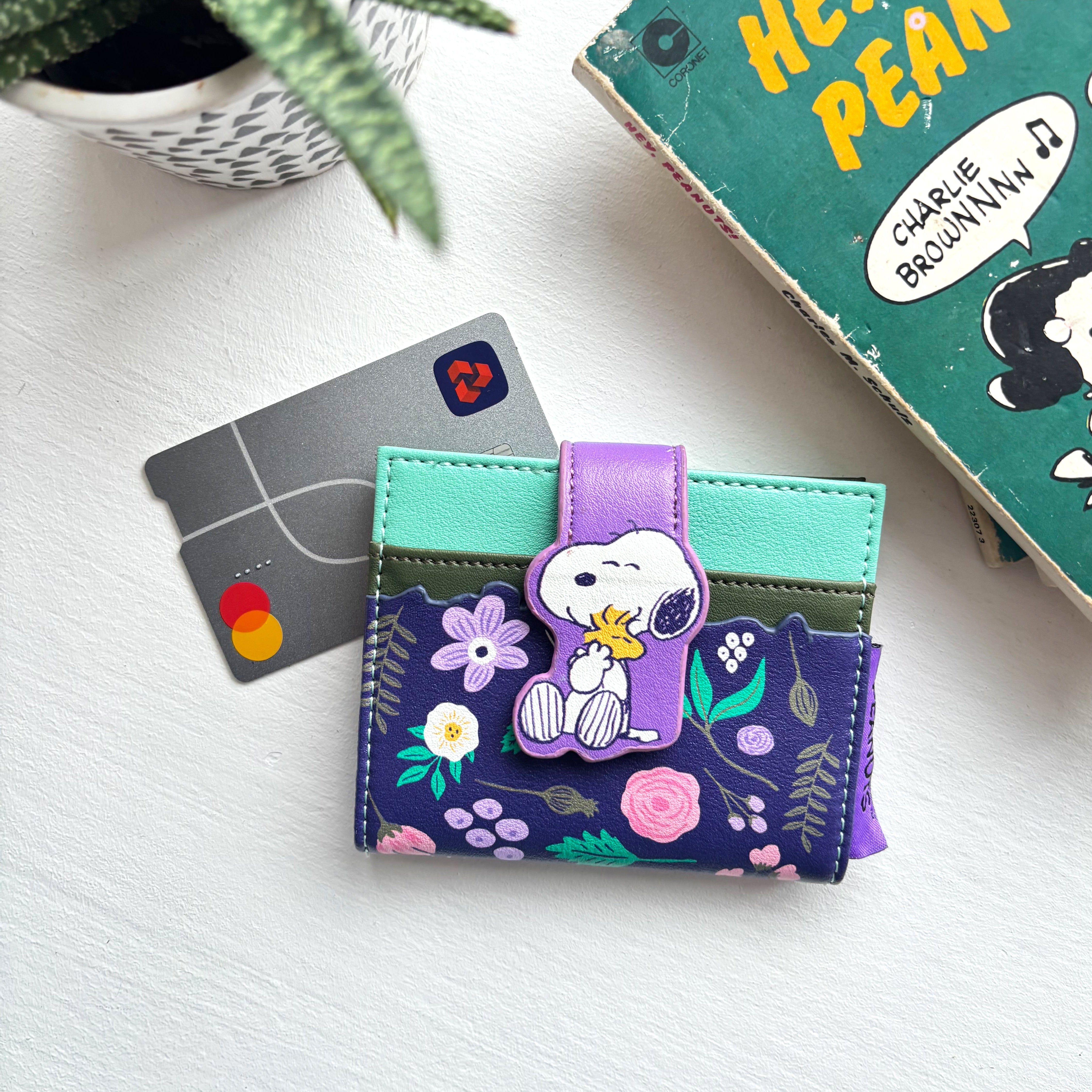 Peanuts In Bloom Foldover Cardholder