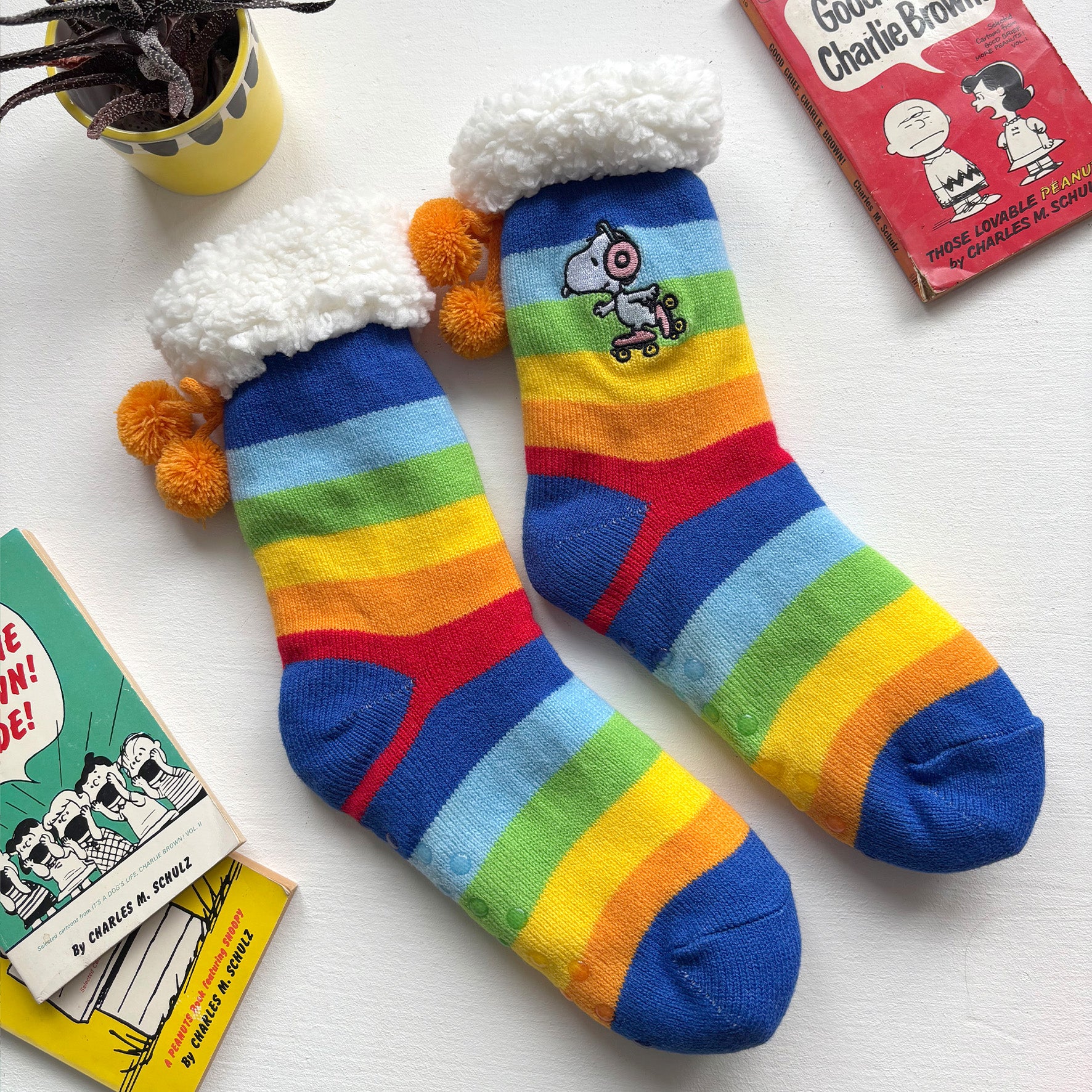 Peanuts Rainbow Slipper Socks