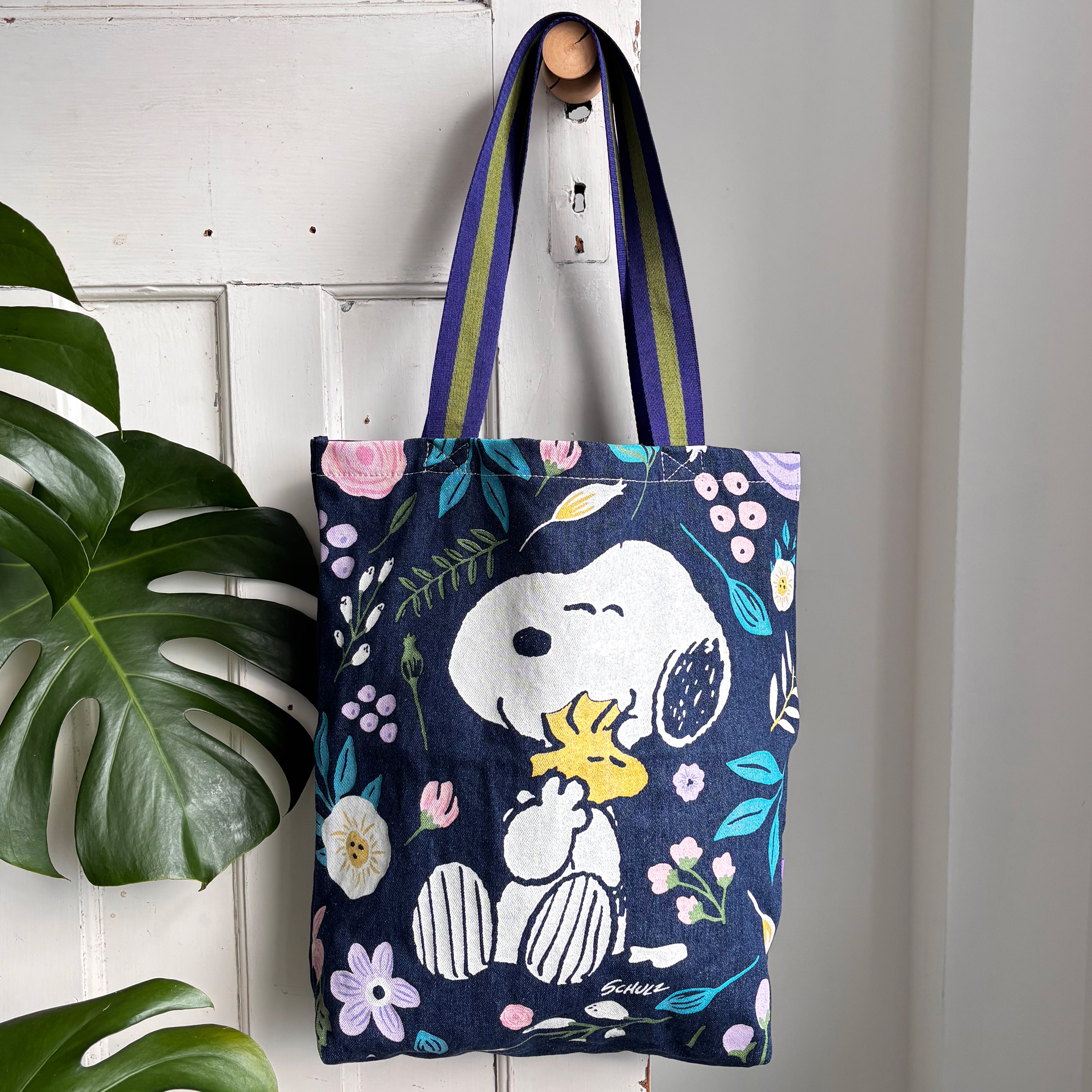 Peanuts In Bloom tote