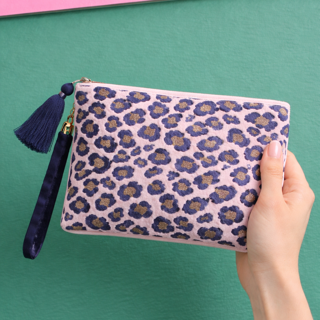 Savannah Pouch Leo