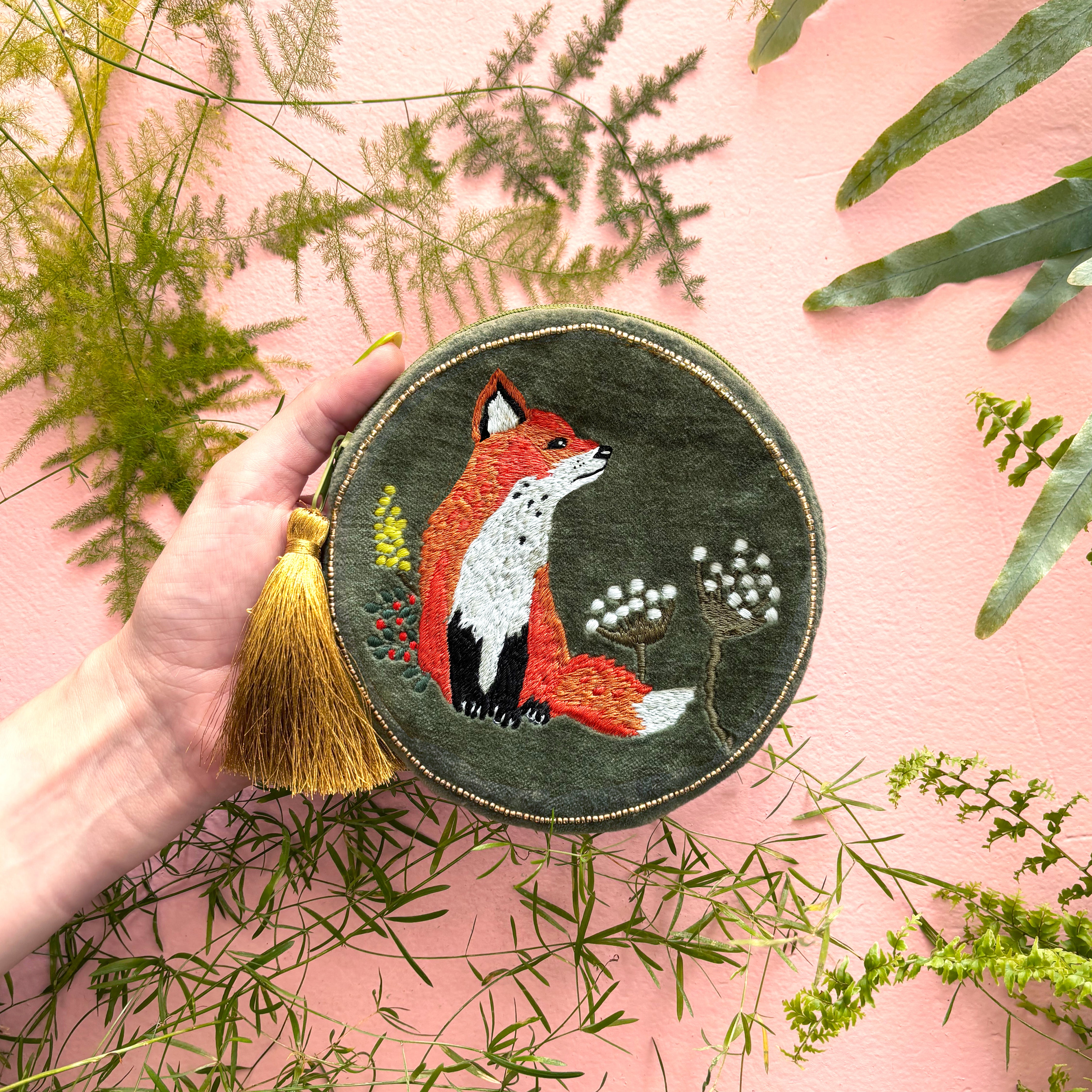 Secret Garden Round Fox Purse
