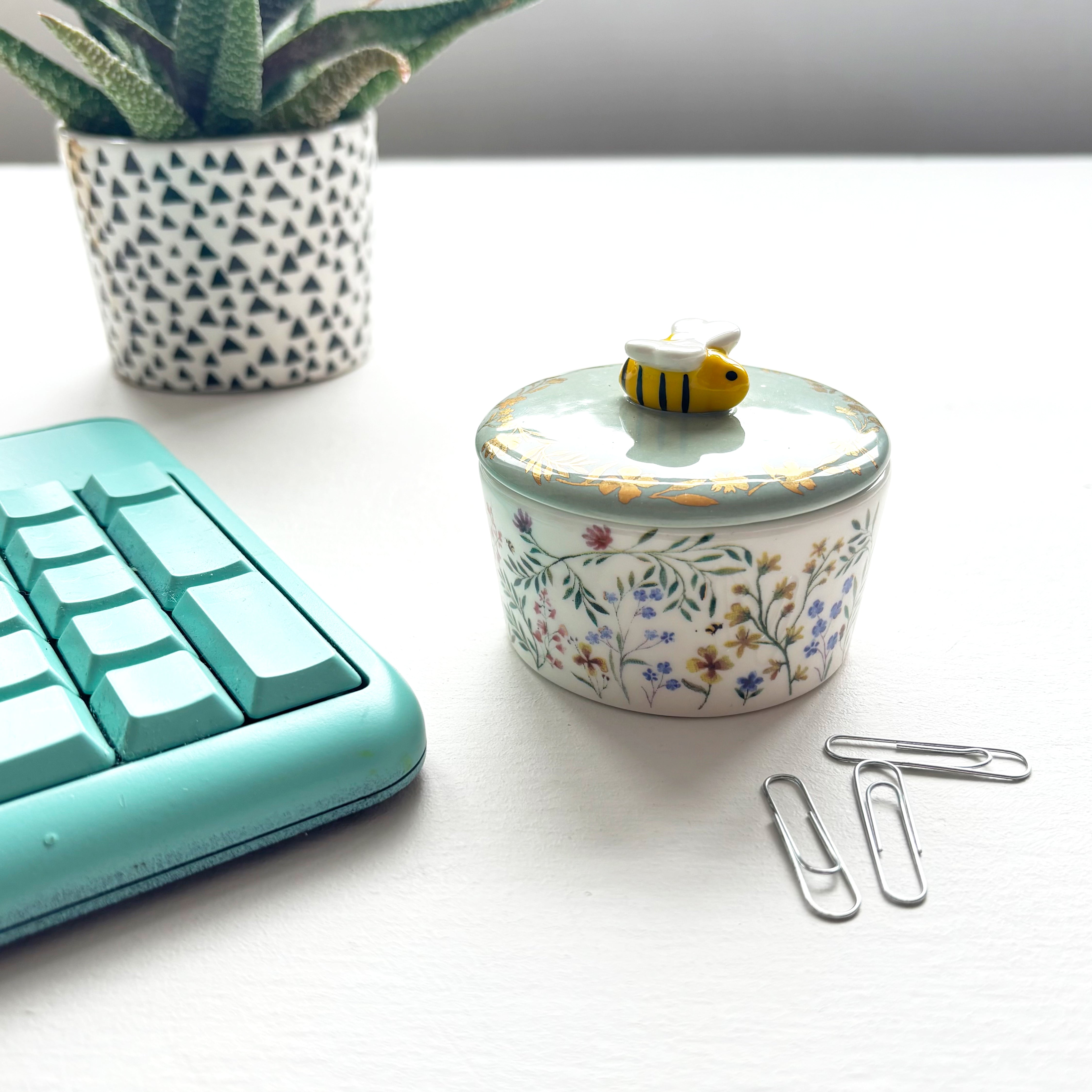 Secret Garden Bee Trinket Pot