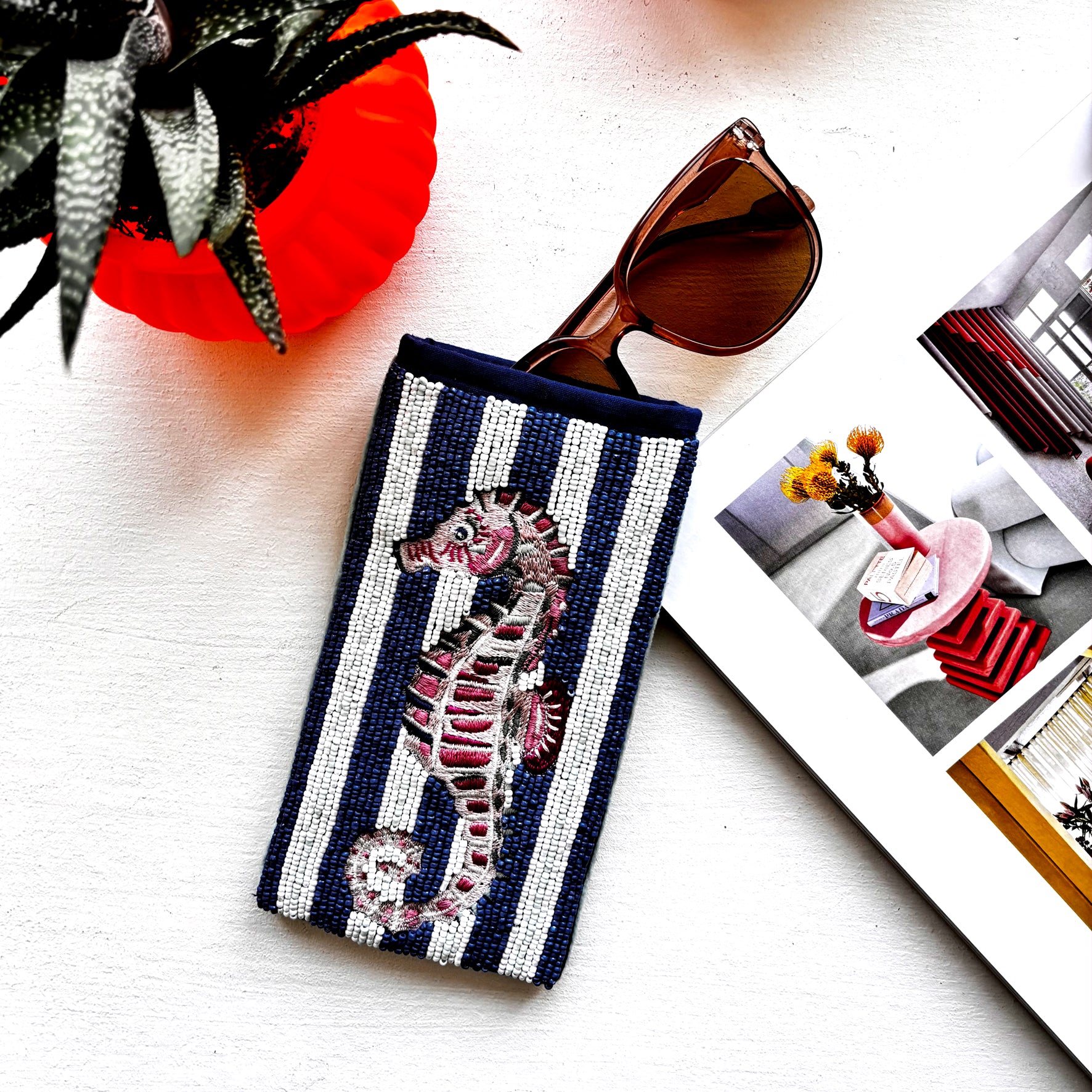Tide Seahorse Sunglasses Case