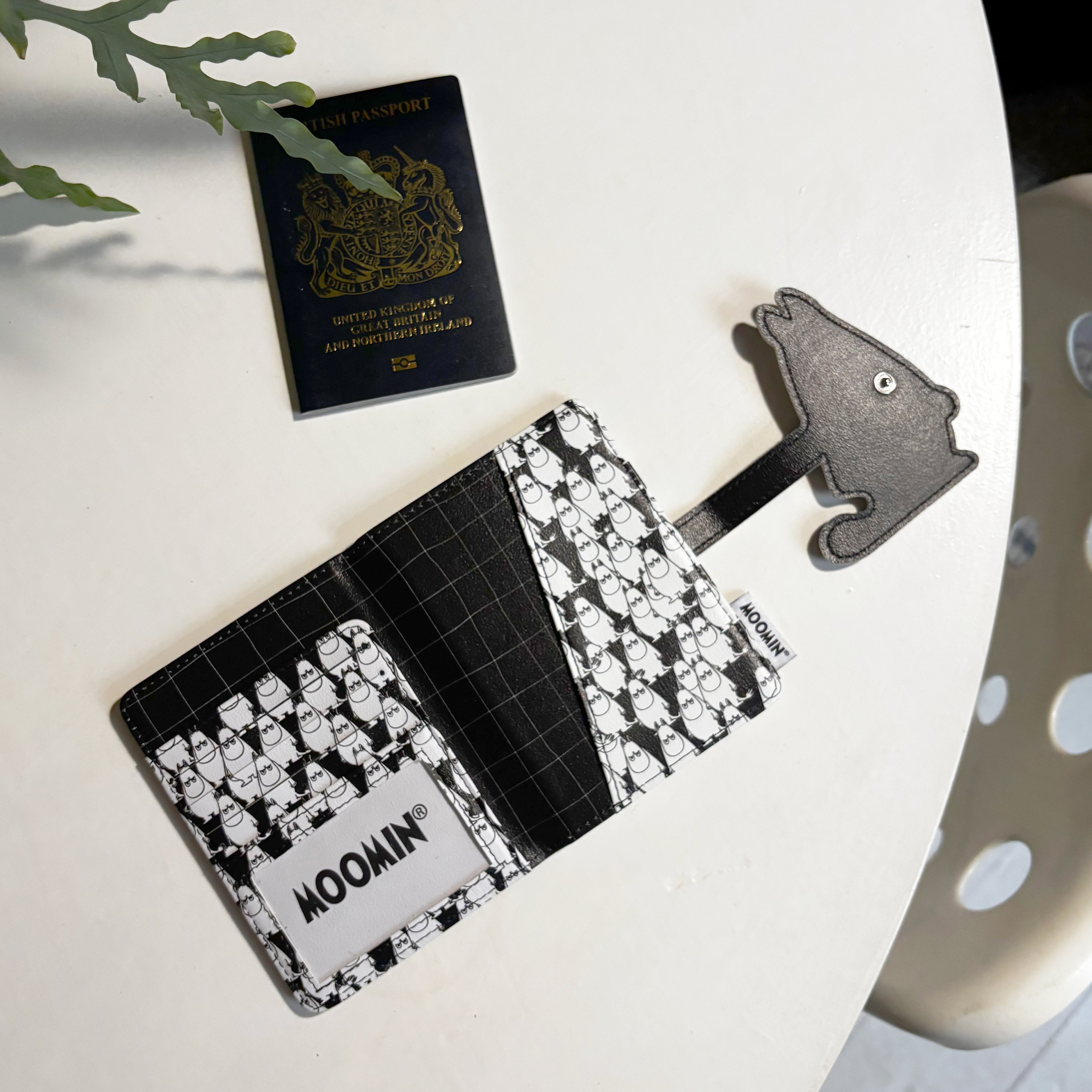 Moomin Angry Moomin Travel Wallet