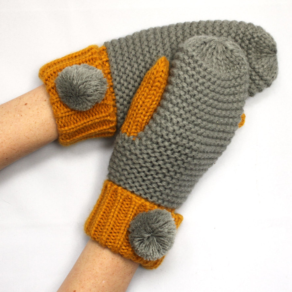 Loop Grey Mittens
