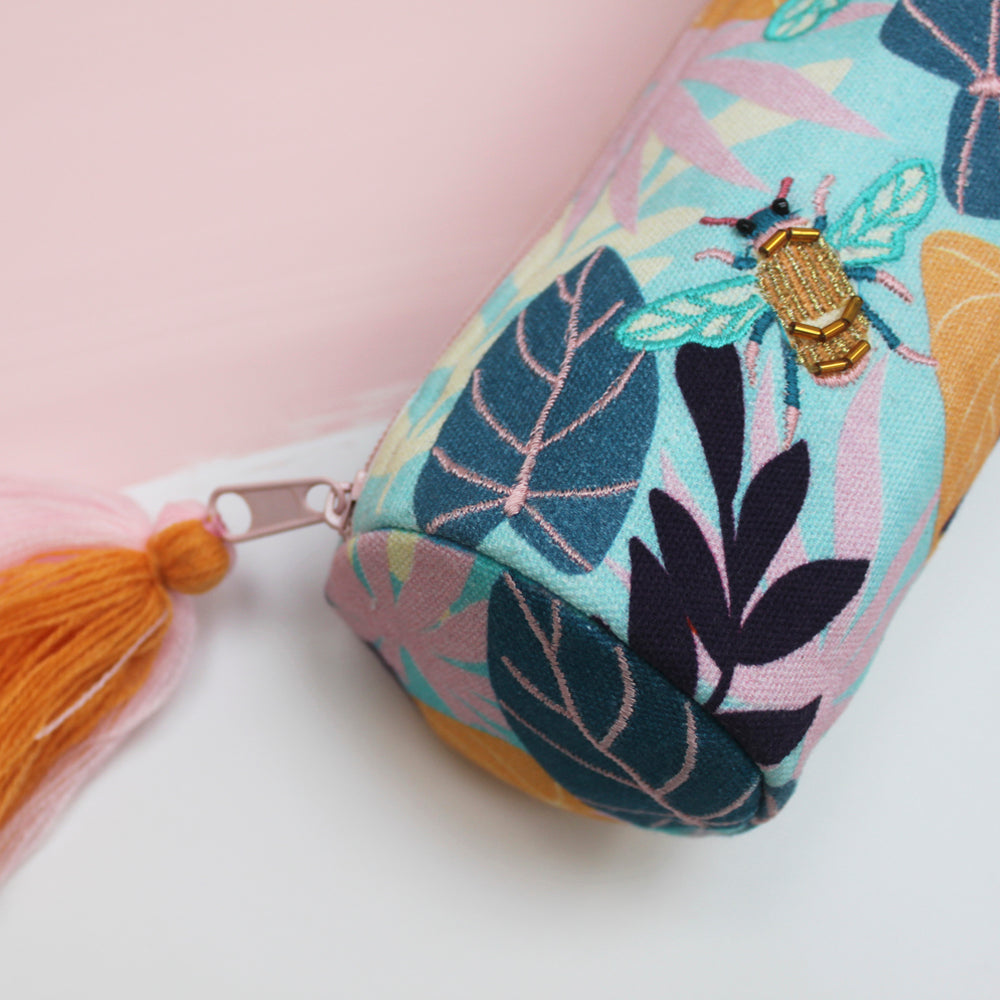 Luxe Bee Barrel Pouch