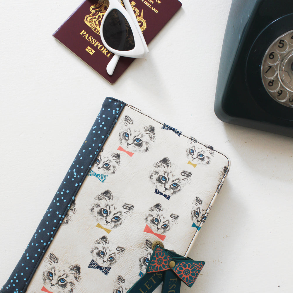 Meow Travel Wallet